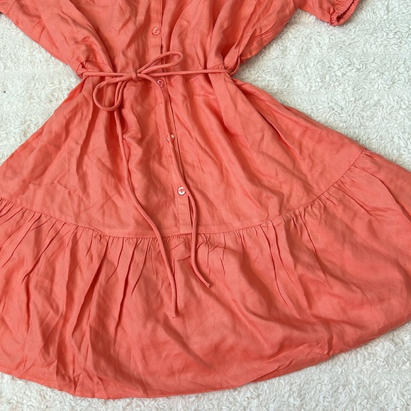 NWT  petites Miss Selfridge short sleeve mini dress with ruffle bottom - Picture 3 of 8